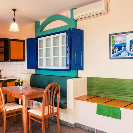 Διαμερίσματα Λιμανάκι Φαληράκι Δωμάτιο φωτογραφία